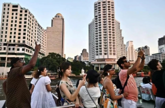    Thai tourism sector urges shorter visa-free stay for Chinese tourists